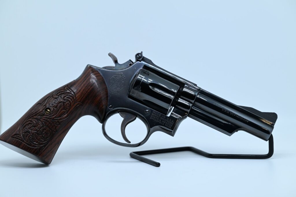 Smith & Wesson Model 19-3 Combat Magnum .357 Magnum Revolver – 1972, 98% Blue, Factory Box
